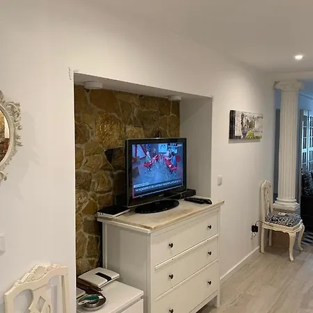Fernando Lemos Estudio דירה